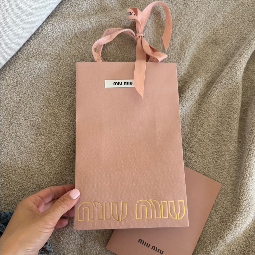 MiuMiu shopping bag - Picture 2 of 2